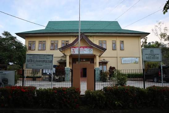 Kelurahan Kampung Enam
